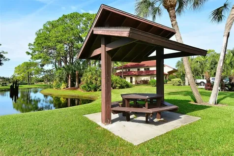 3711 Pinecone Court Sarasota FL 34238
