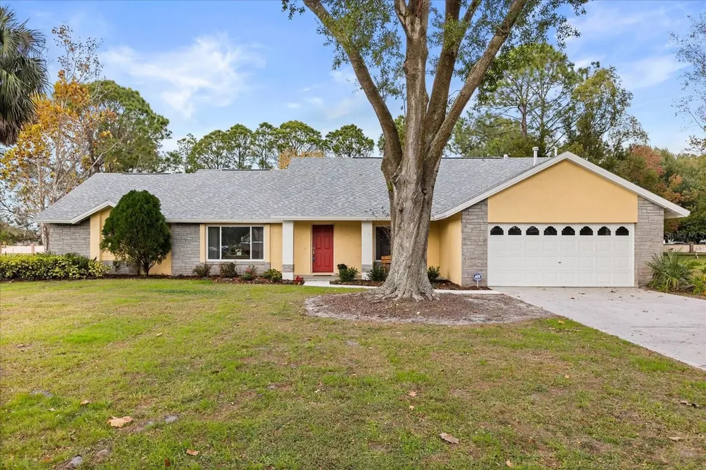 7741 Lake Andrea Circle Mount Dora FL 32757