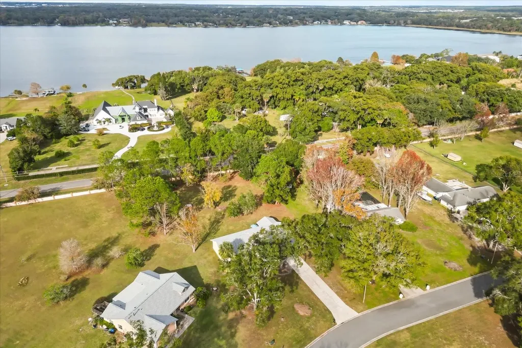 7741 Lake Andrea Circle Mount Dora FL 32757