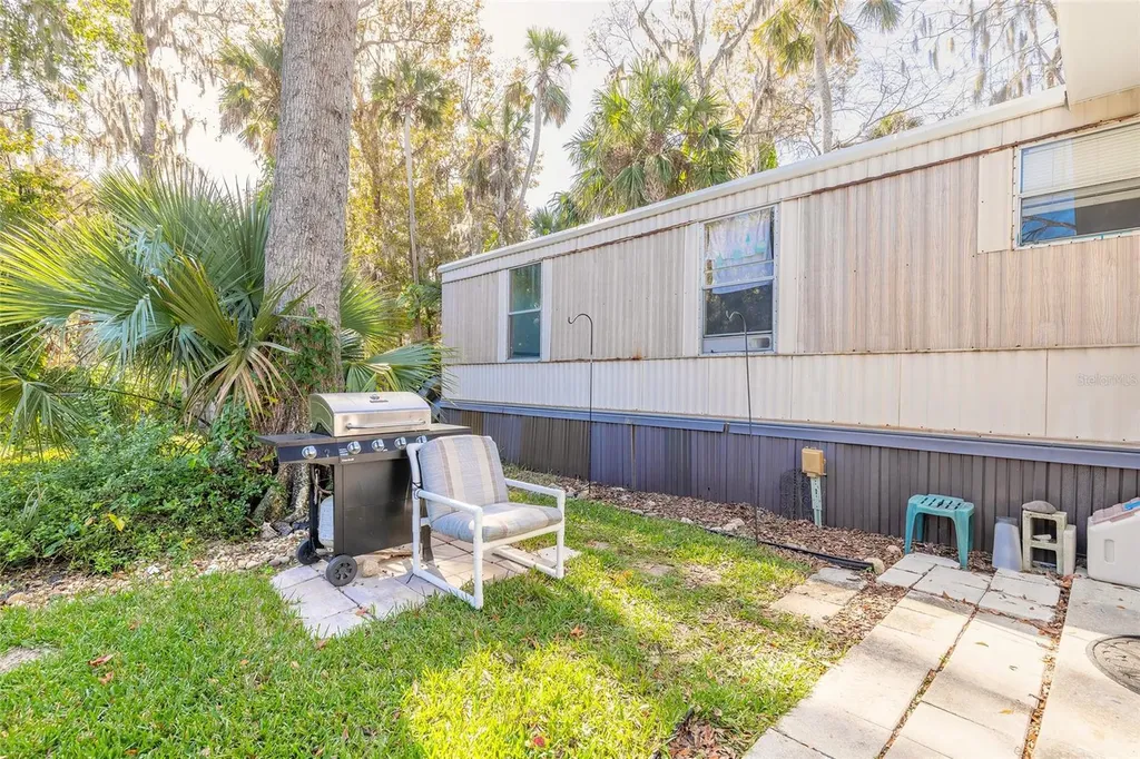1051 Green Acres Circle N South Daytona FL 32119