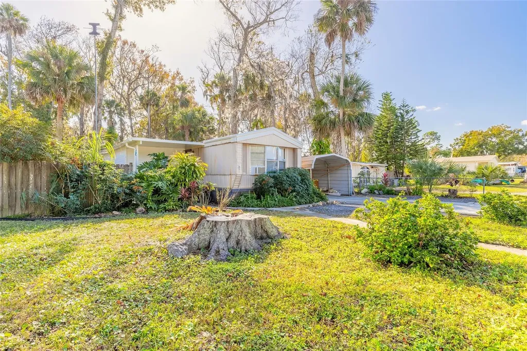 1051 Green Acres Circle N South Daytona FL 32119