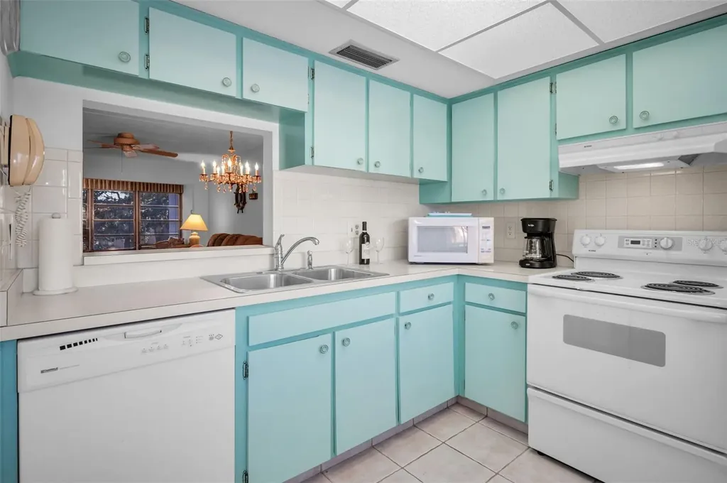 841 Patricia Avenue Dunedin FL 34698