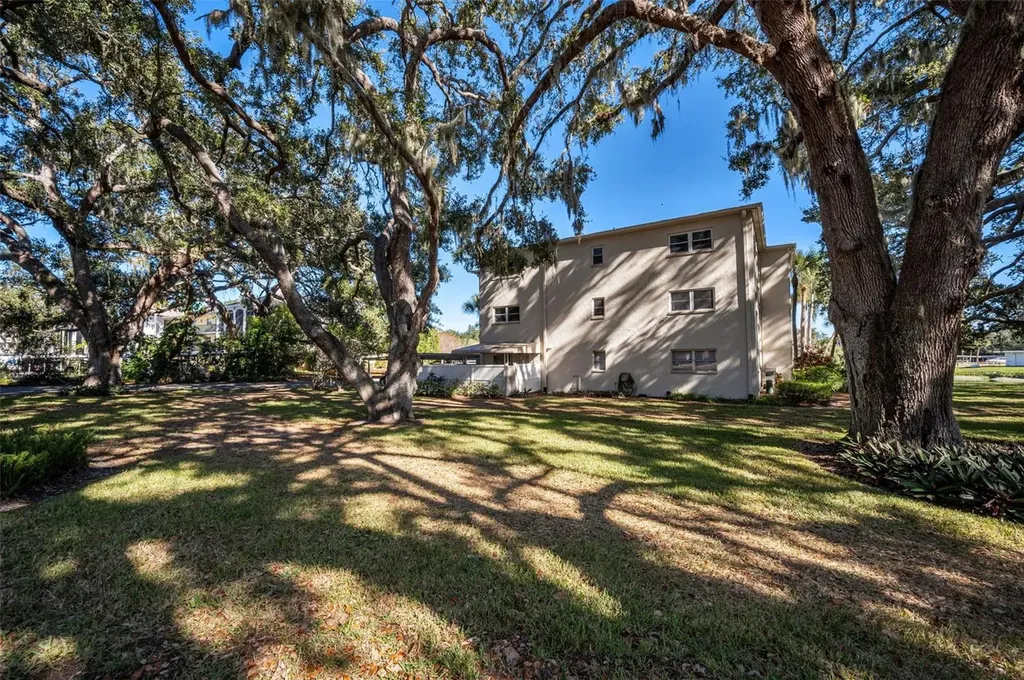 841 Patricia Avenue Dunedin FL 34698