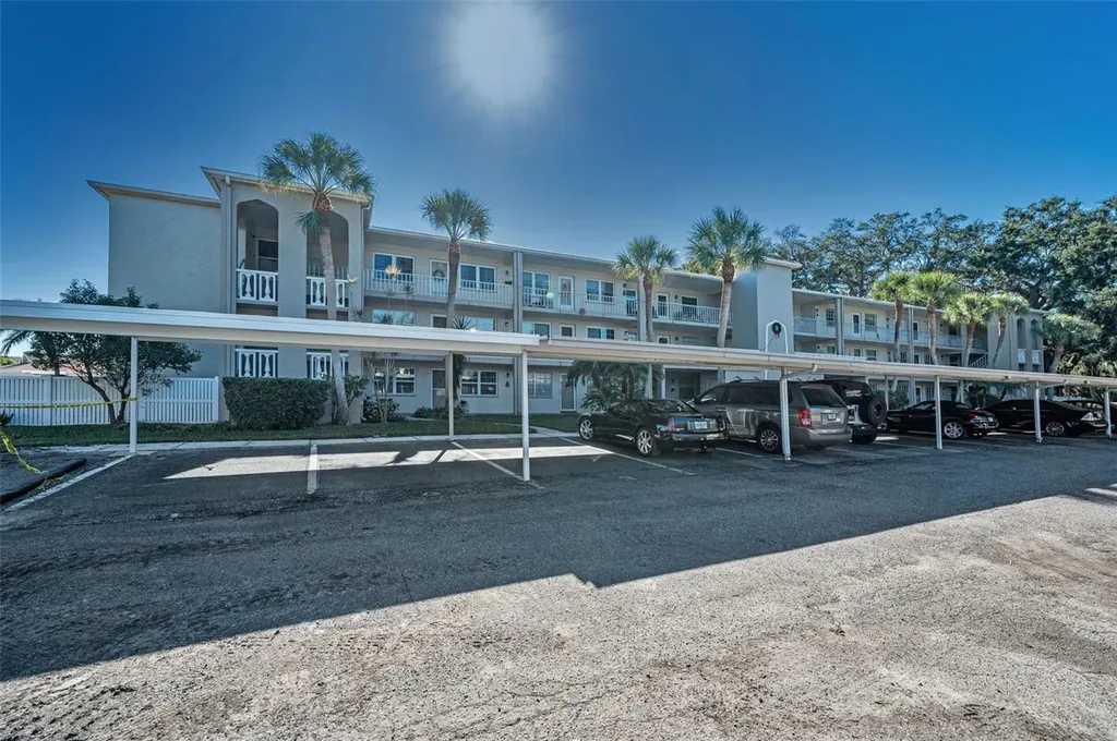 841 Patricia Avenue Dunedin FL 34698