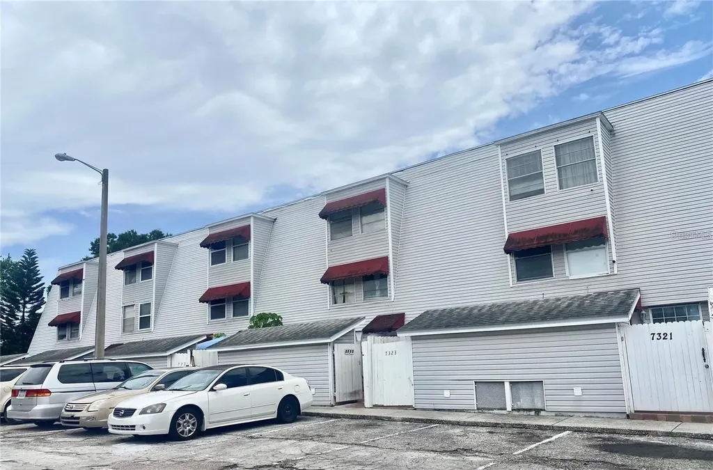 7323 Jackson Springs Road Tampa FL 33634