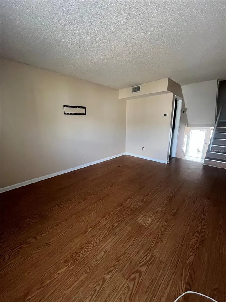 7323 Jackson Springs Road Tampa FL 33634