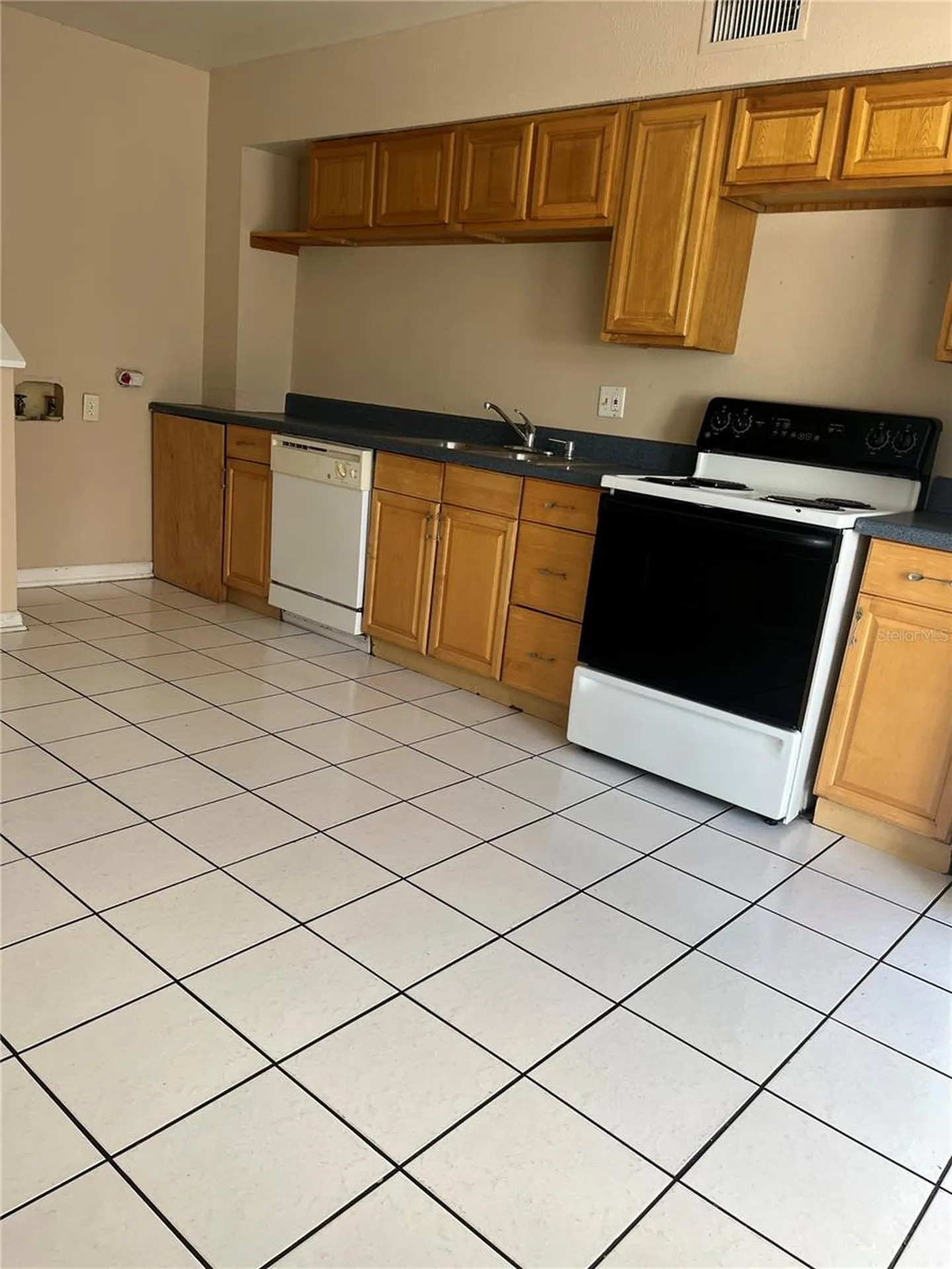 7323 Jackson Springs Road Tampa FL 33634
