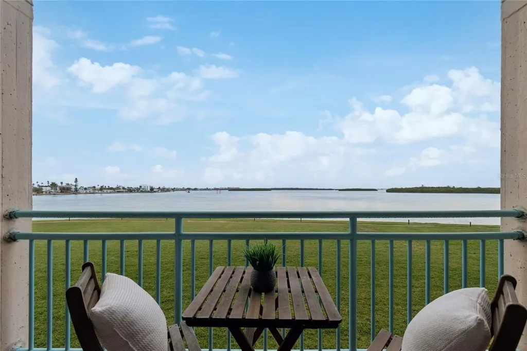 1 Key Capri Treasure Island FL 33706