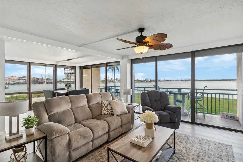 1 Key Capri Treasure Island FL 33706