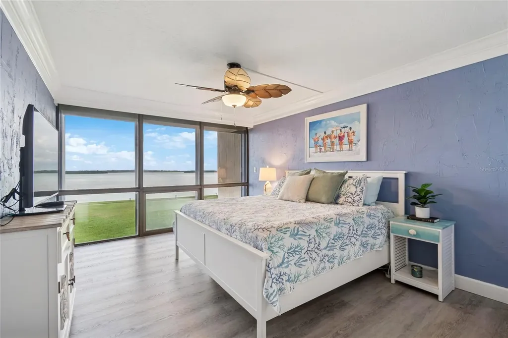 1 Key Capri Treasure Island FL 33706