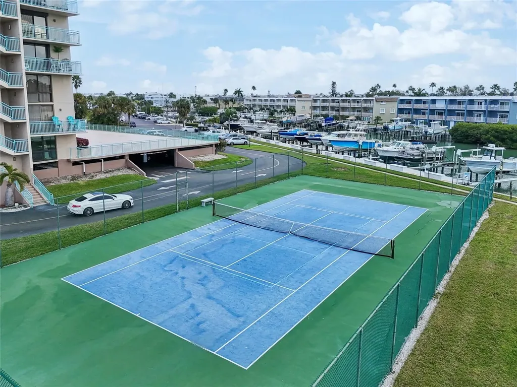 1 Key Capri Treasure Island FL 33706