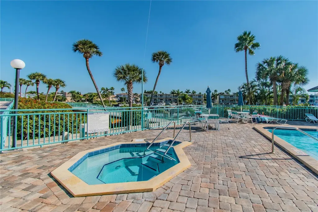 1 Key Capri Treasure Island FL 33706