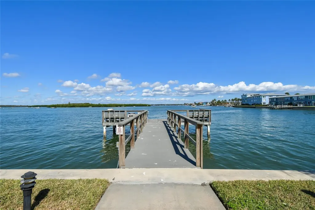 1 Key Capri Treasure Island FL 33706