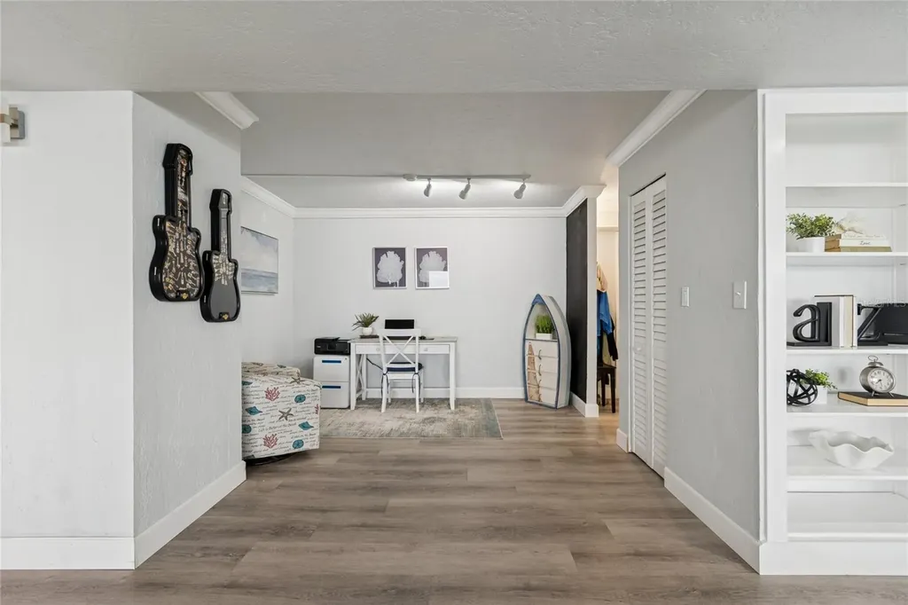 1 Key Capri Treasure Island FL 33706