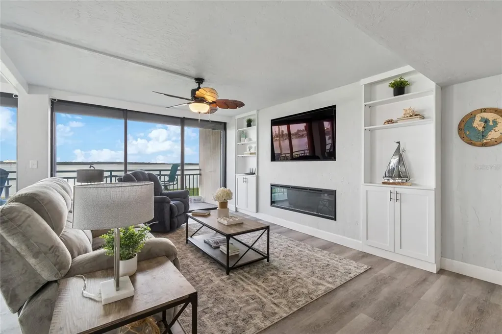 1 Key Capri Treasure Island FL 33706