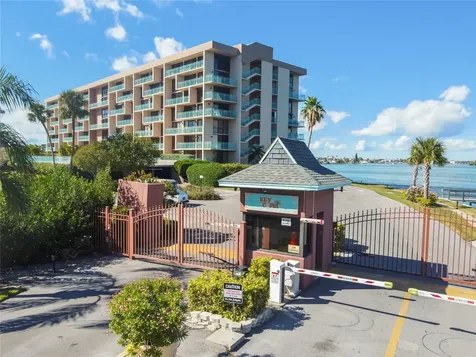 1 Key Capri Treasure Island FL 33706