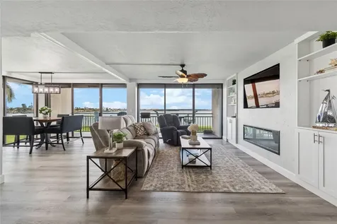 1 Key Capri Treasure Island FL 33706