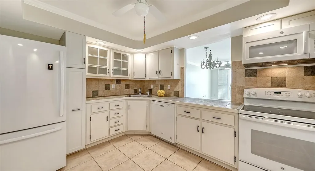 101 S Gulfstream Avenue Sarasota FL 34236