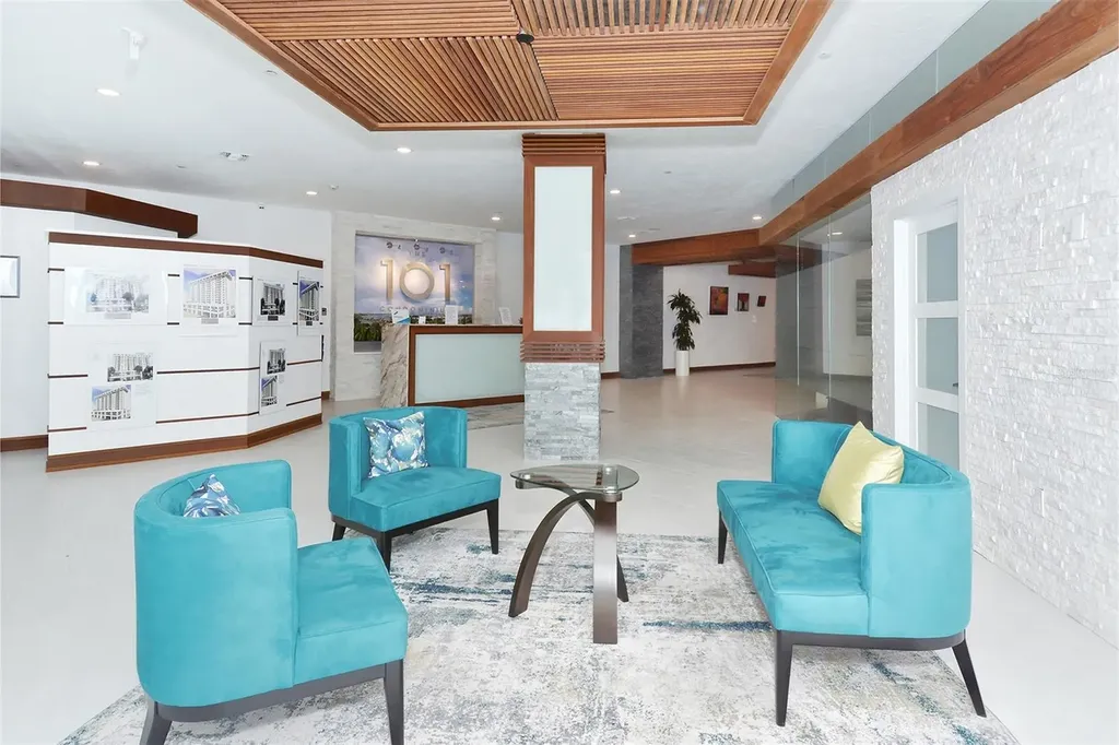 101 S Gulfstream Avenue Sarasota FL 34236