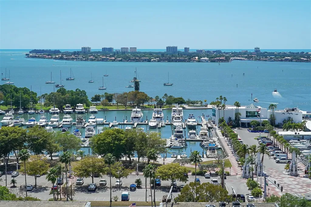 101 S Gulfstream Avenue Sarasota FL 34236