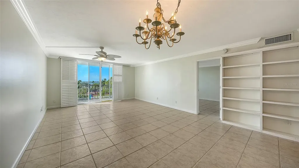 101 S Gulfstream Avenue Sarasota FL 34236