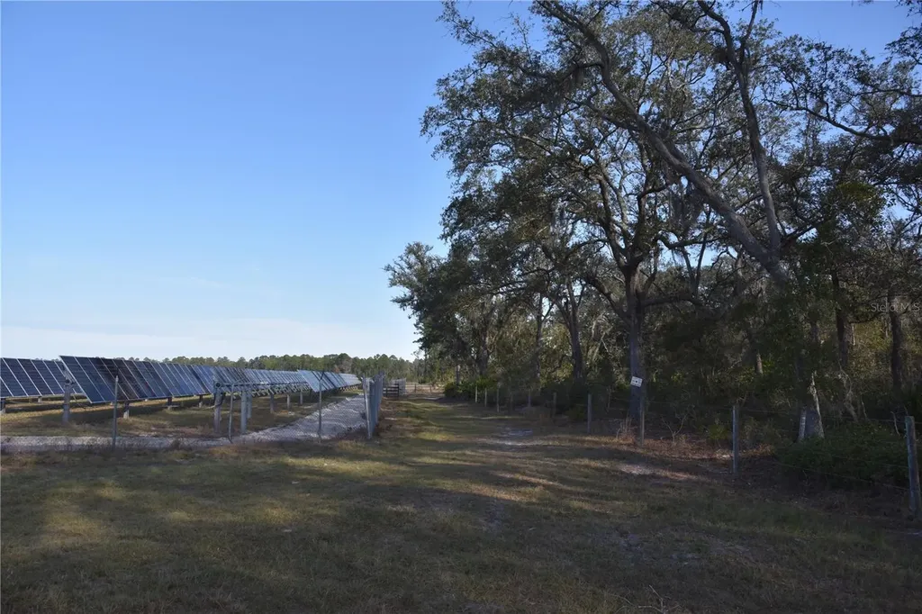 81 Clouds Avenue Interlachen FL 32148