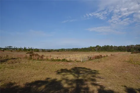 81 Clouds Avenue Interlachen FL 32148