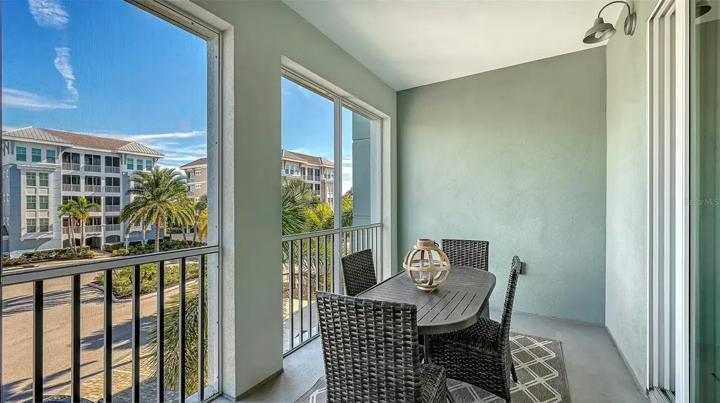 388 Aruba Circle Bradenton FL 34209