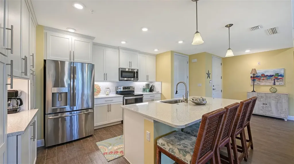 388 Aruba Circle Bradenton FL 34209