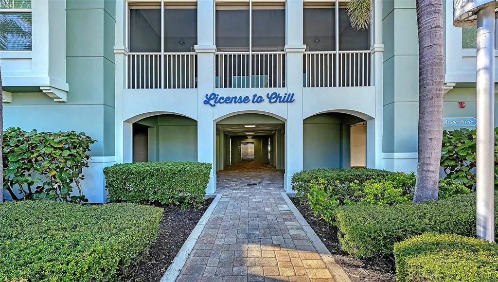 388 Aruba Circle Bradenton FL 34209