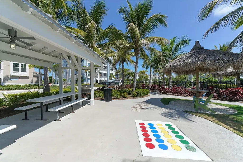 388 Aruba Circle Bradenton FL 34209