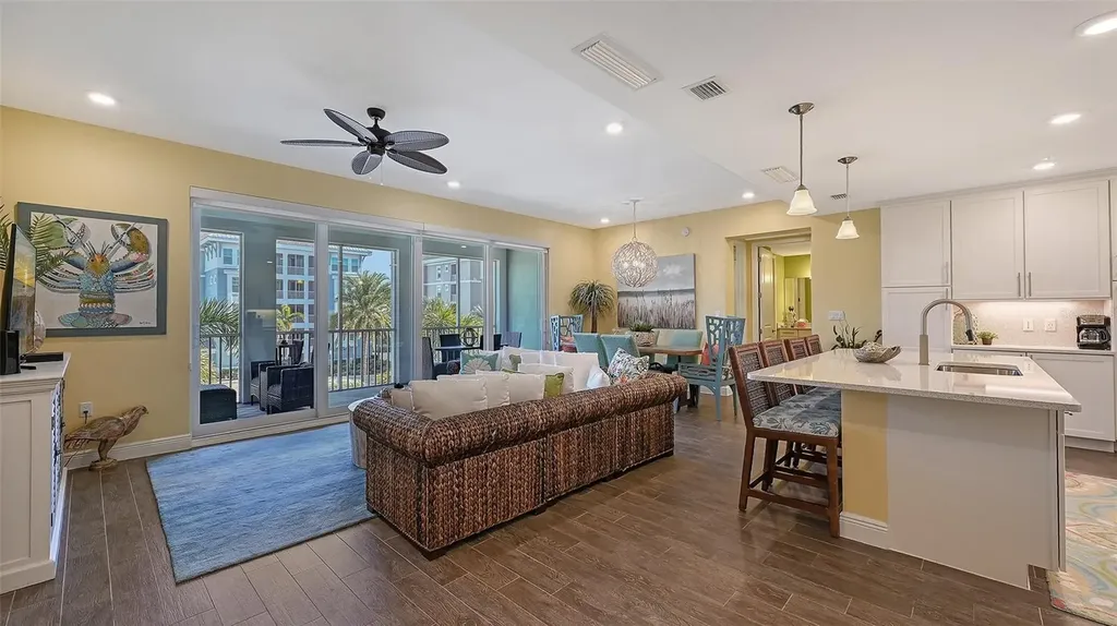 388 Aruba Circle Bradenton FL 34209