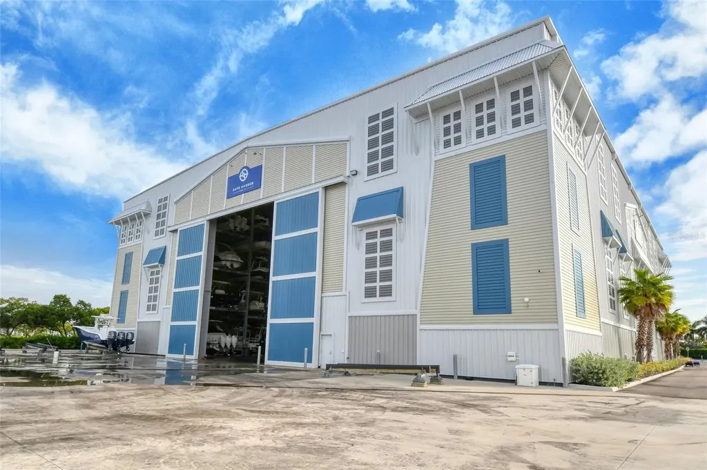388 Aruba Circle Bradenton FL 34209