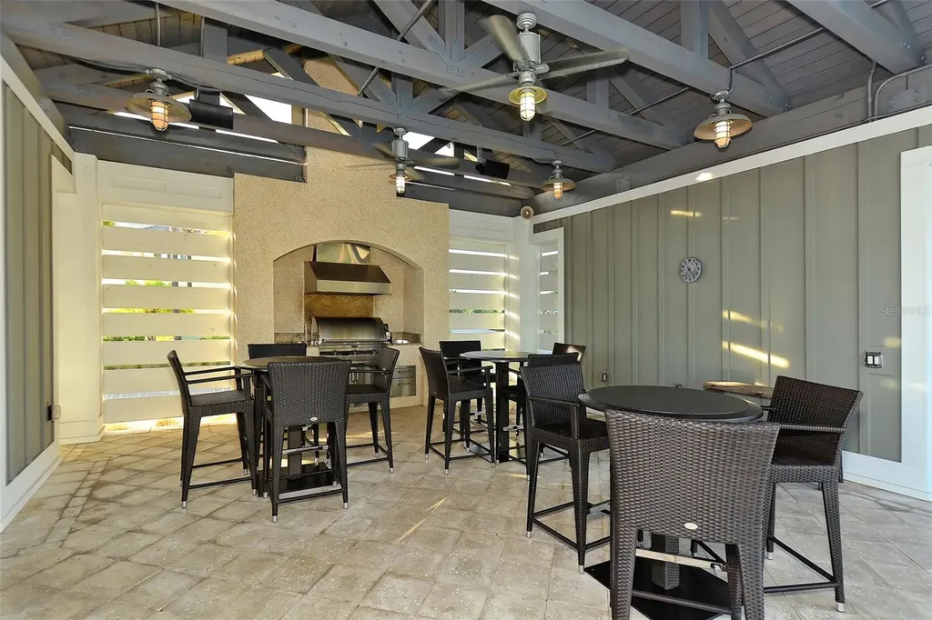 388 Aruba Circle Bradenton FL 34209