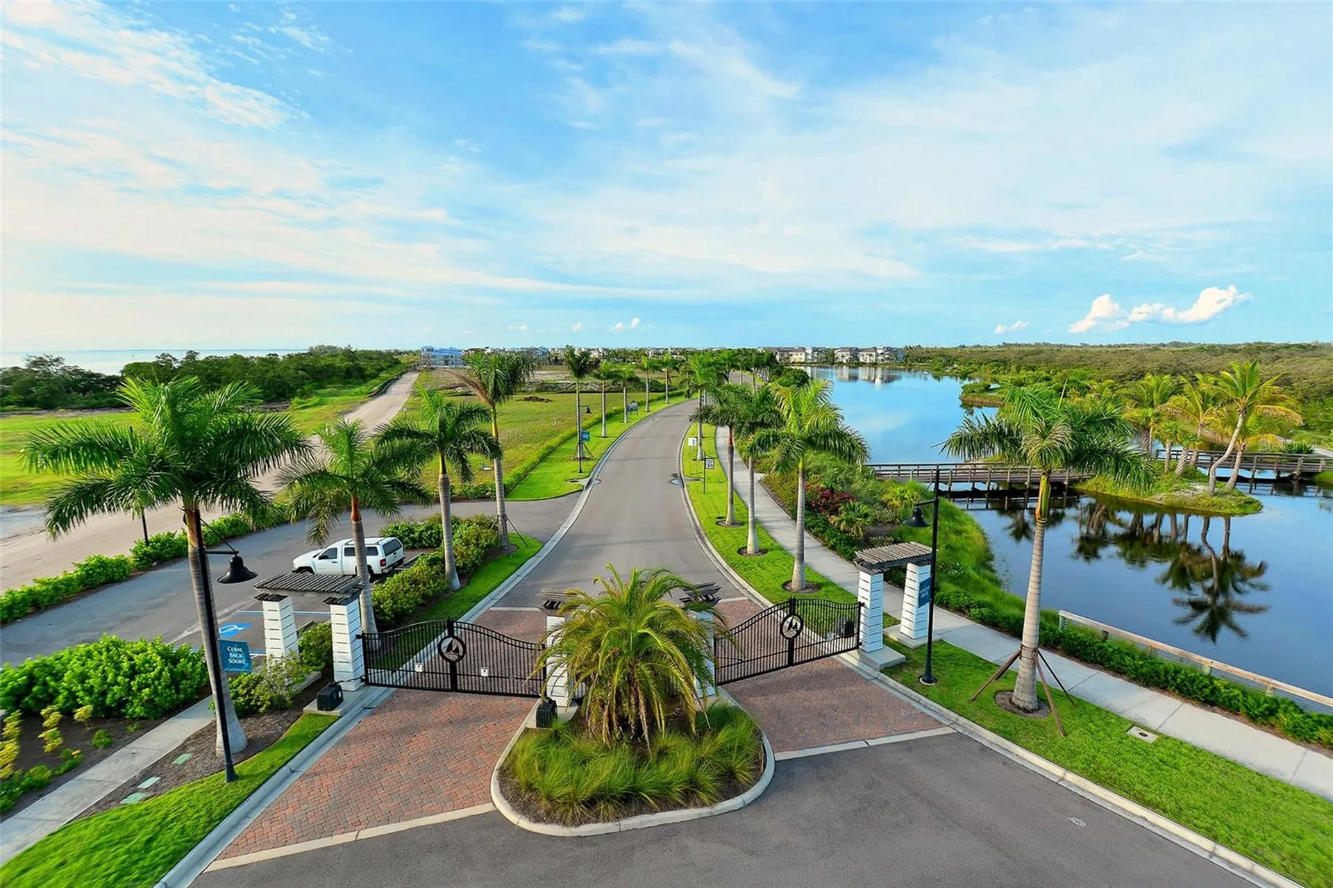 388 Aruba Circle Bradenton FL 34209