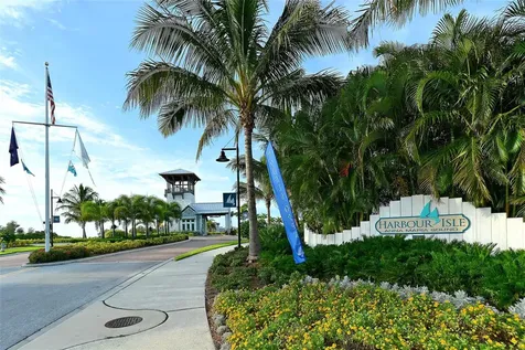 388 Aruba Circle Bradenton FL 34209