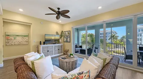 388 Aruba Circle Bradenton FL 34209