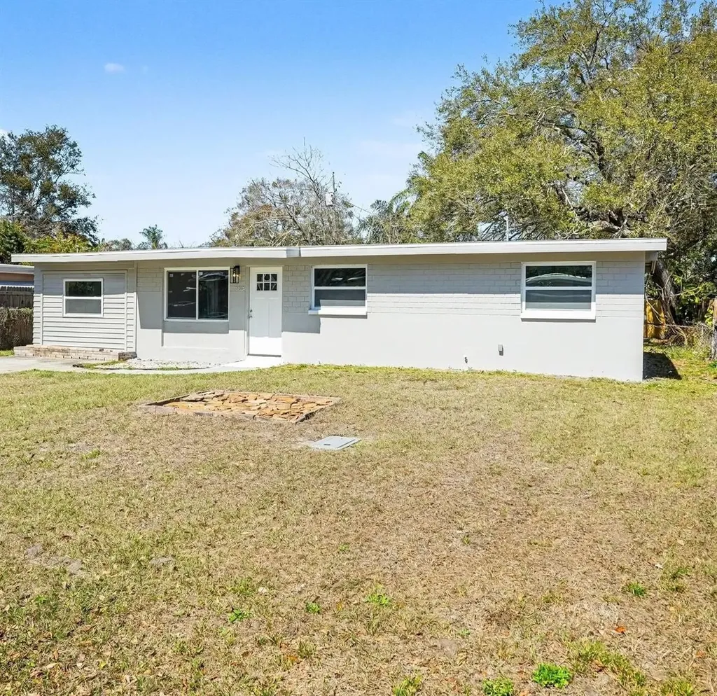 2162 Barcelona Drive Clearwater FL 33764