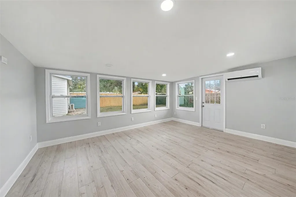 2162 Barcelona Drive Clearwater FL 33764