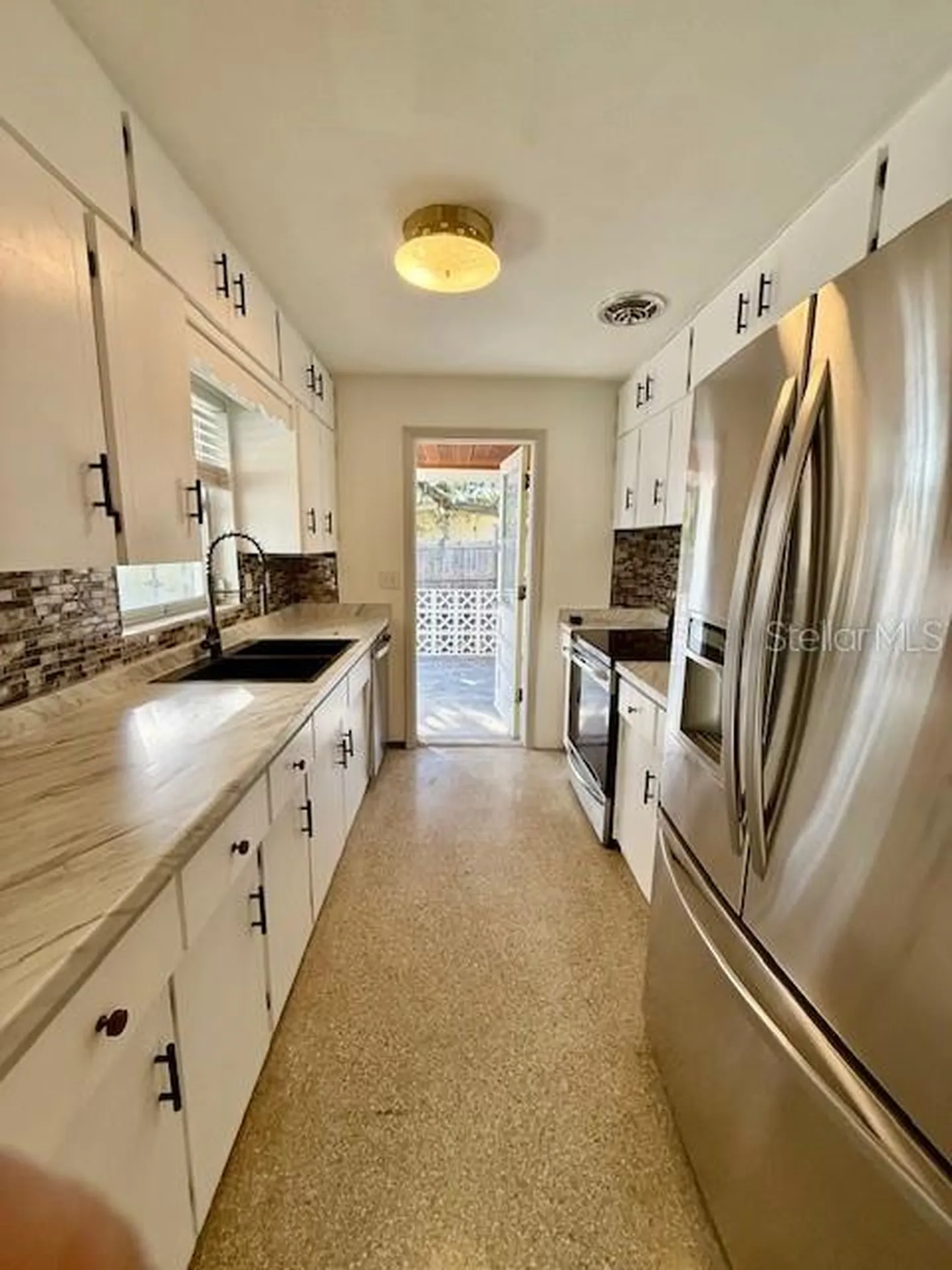 5300 18 Street Zephyrhills FL 33542