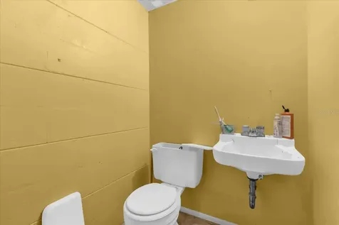 1122 Lake Drive Cocoa FL 32922