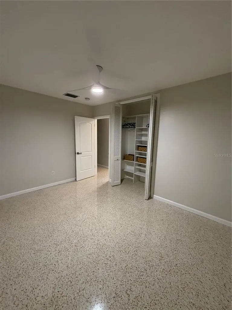 87 Oakwood Drive Dunedin FL 34698
