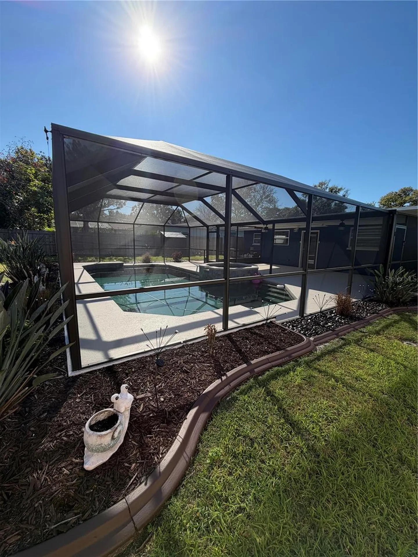 87 Oakwood Drive Dunedin FL 34698