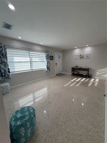 87 Oakwood Drive Dunedin FL 34698
