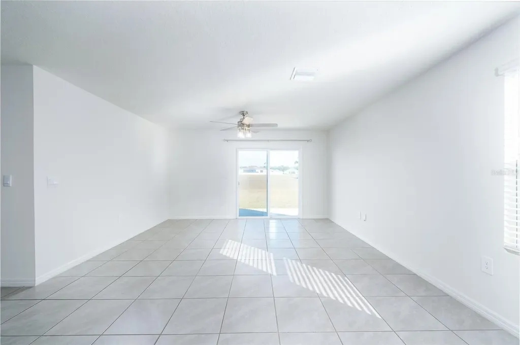 1265 NW 248th Drive Newberry FL 32669