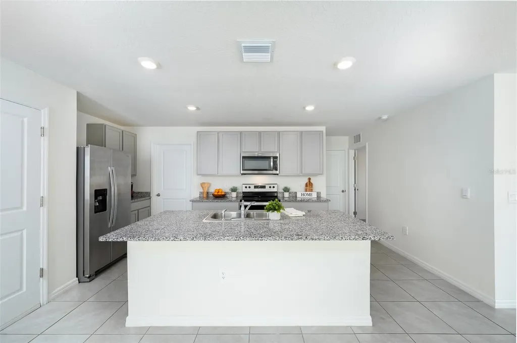 1265 NW 248th Drive Newberry FL 32669