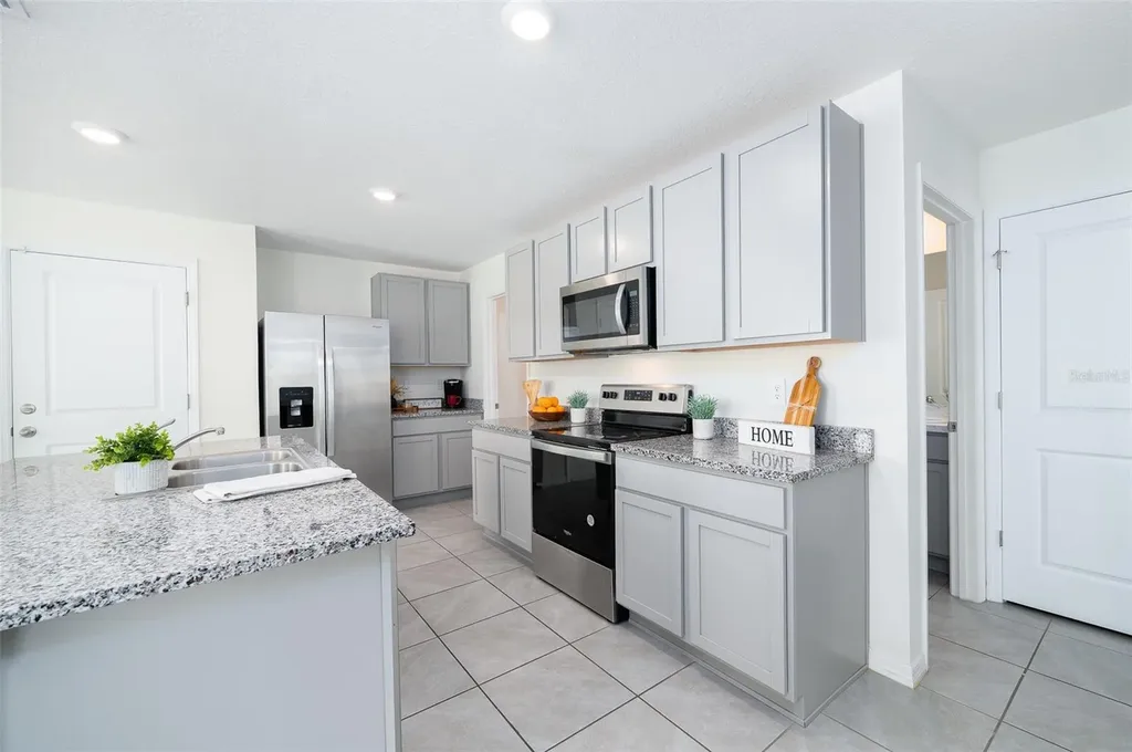 1265 NW 248th Drive Newberry FL 32669