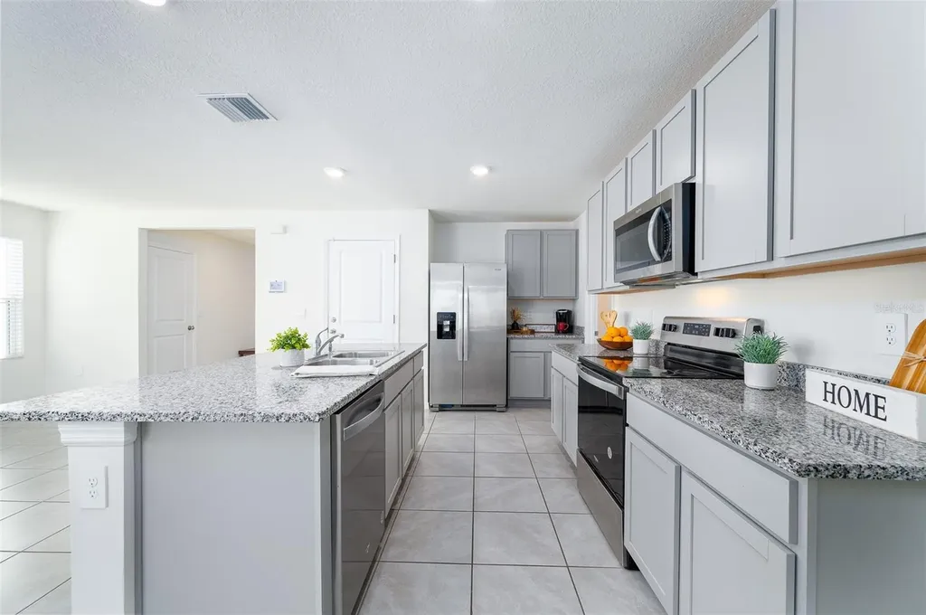 1265 NW 248th Drive Newberry FL 32669