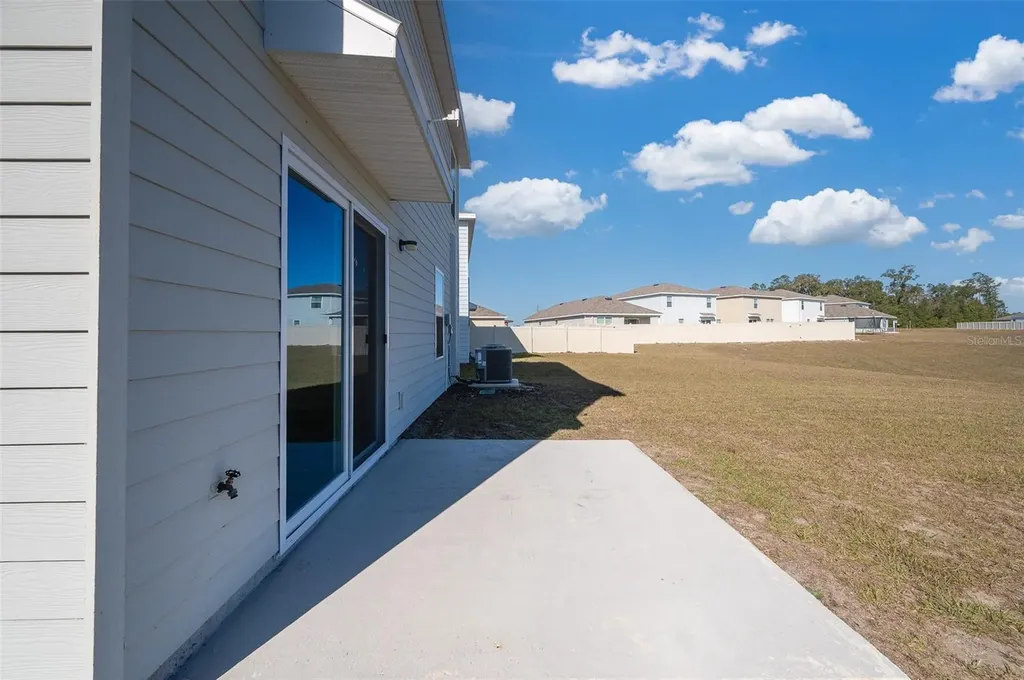1265 NW 248th Drive Newberry FL 32669