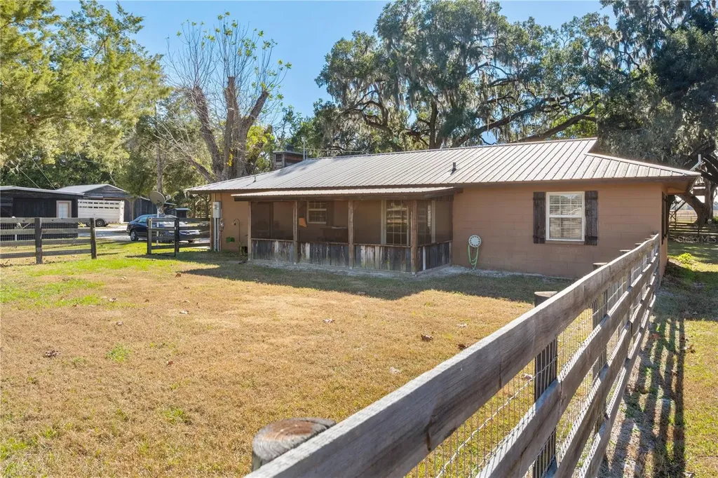 17885 NE 2nd Place Williston FL 32696